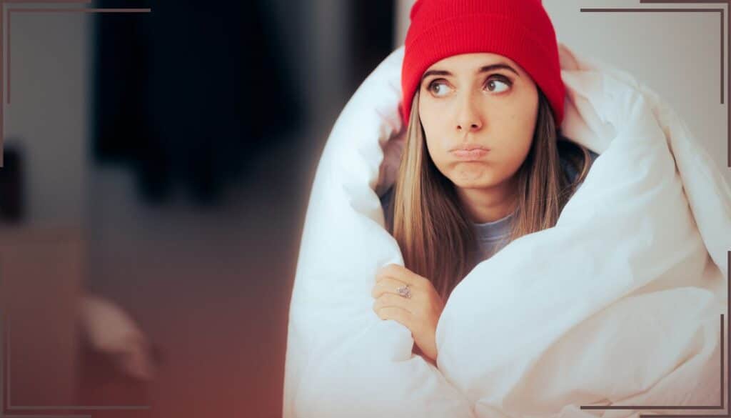 Caldo sotto le coperte senza alzare i riscaldamenti: 5 consigli infallibili